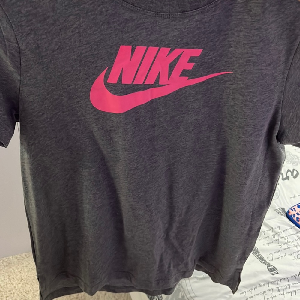 Nike workout shirt very cheap and new unworn.
